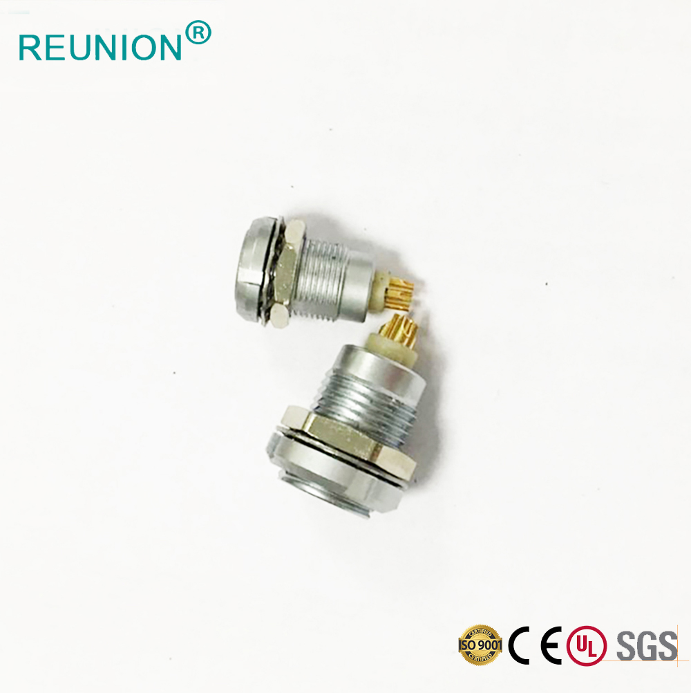 REUNION B系列双螺母固定插座